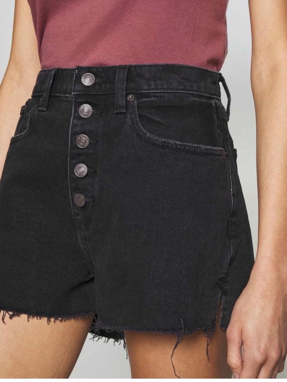 Abercrombie & Fitch High-Rise Black Mom Shorts
